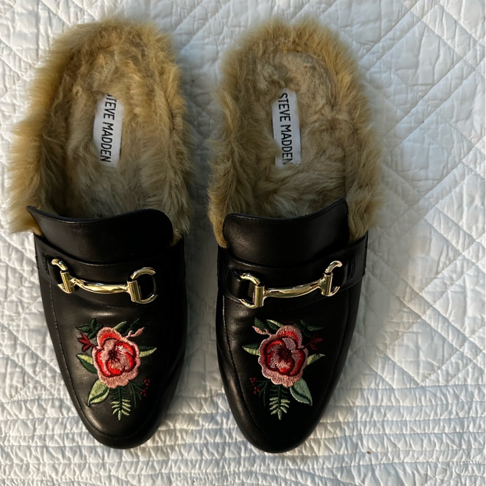 Very fun Steve Madden slip one